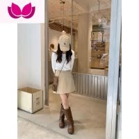 七斓 正肩修身显瘦t恤女春季简约字母韩风纽扣百搭打底衫