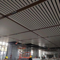 白色铝方通(20*60*0.5)售价为每平米单价 含税含安装 面积需增加5%的安装损耗