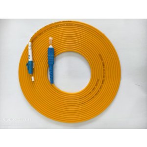 润宏伟 低烟无卤 光纤跳线 LC-SC-3M 条