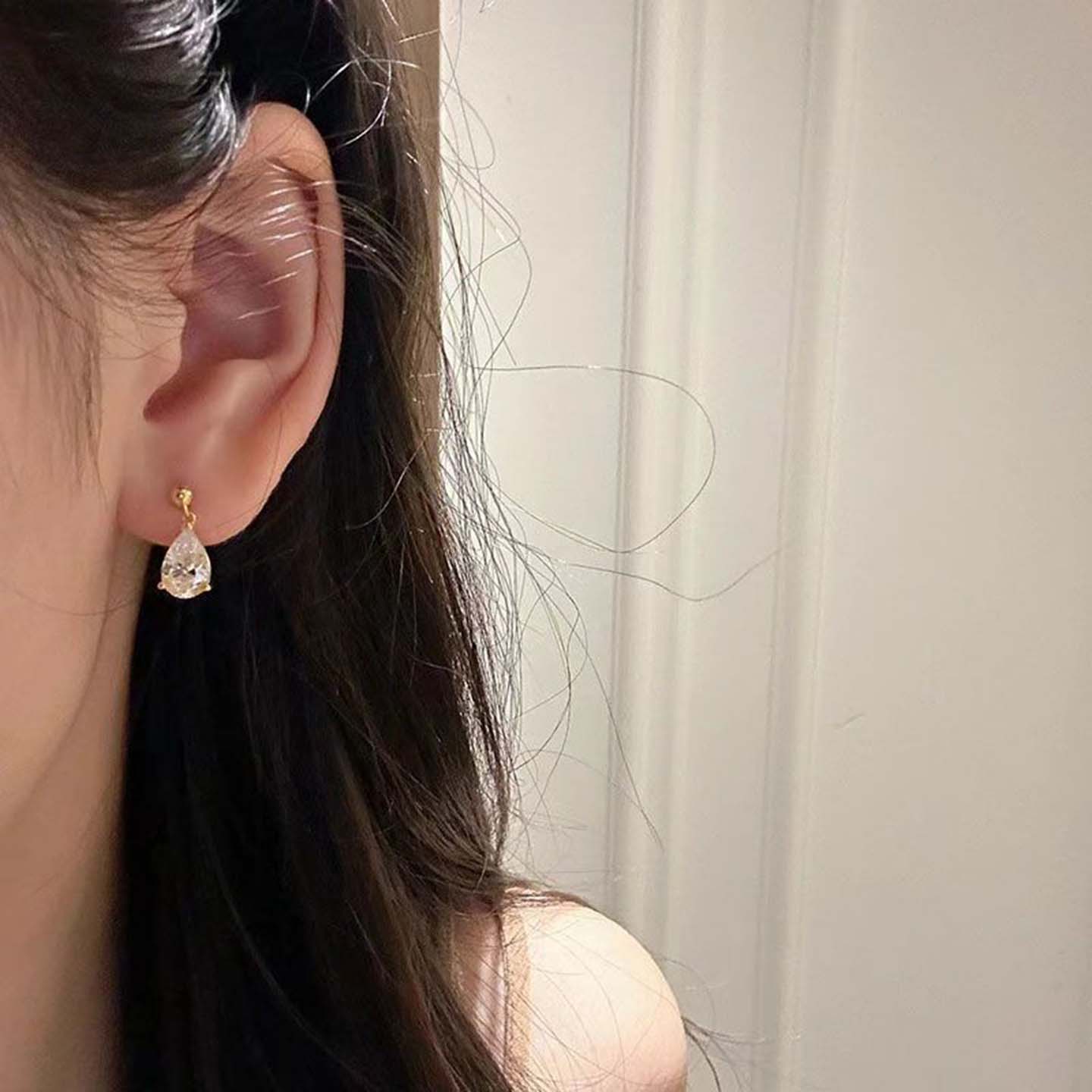 s925银针超闪水滴锆石耳钉女清冷感精致小众独特耳环气质高级耳饰