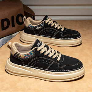 新款休闲男鞋户外运动板鞋时尚平跟纯色百搭日常舒适透气男士潮鞋