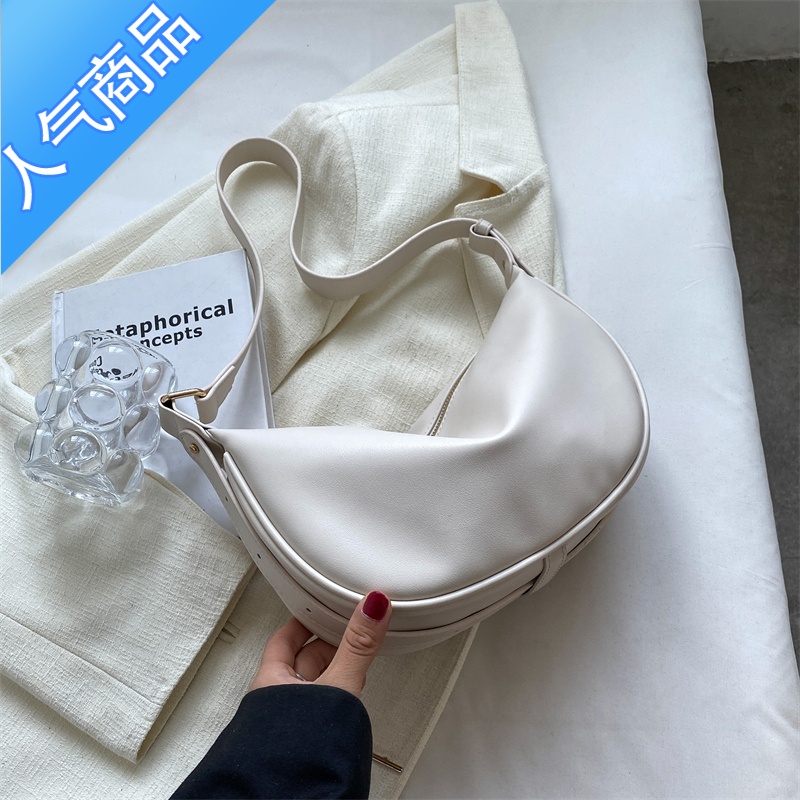 封后质感小包包女2022新款秋通勤腋下包软皮饺子包百搭单肩斜挎包女斜挎包