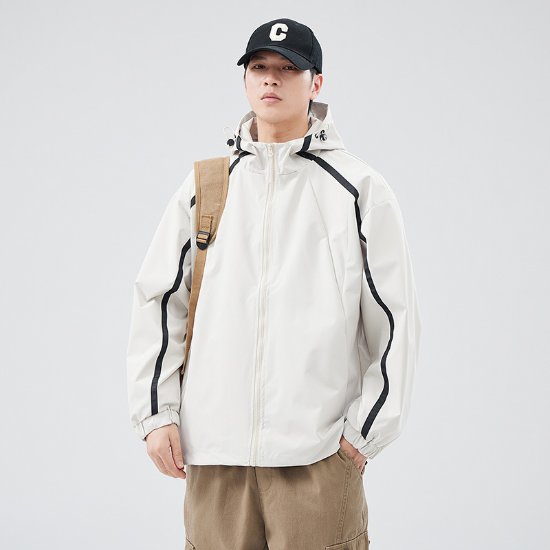 新款连帽户外夹克日系宽松冲锋衣男定制防水透气工装外套