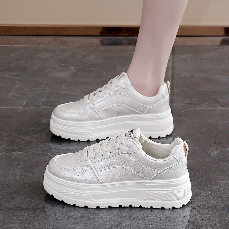 2026春季小白鞋新款韩版ins女学生厚底增高运动板鞋休闲鞋