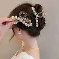 轻奢精致闪钻水晶抓夹女2024新款后脑勺盘发鲨鱼夹发夹头饰送女朋友老婆情人节七夕生日礼物