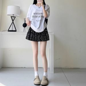 黑色碎花半身裙女2026新款春秋韩系小个子短裙蛋糕裙显瘦a字裙子