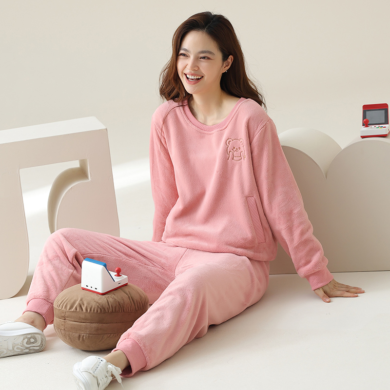 2025年新款啄木鸟珊瑚绒睡衣女士加厚加绒秋冬季保暖法兰绒家居服