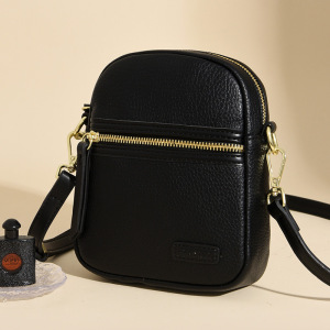 手机包女斜挎新款女包夏季迷你女士包包轻便软皮小挎包零钱包