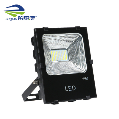 铂锜澳黑金刚投光灯个