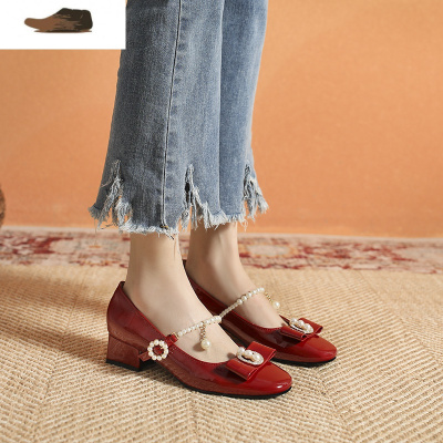 春秋特小码女鞋313233单鞋中高跟复古赫本风玛丽珍漆皮红色婚鞋34