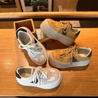 发泡底真皮小白鞋秋季新款厚底增高运动板鞋休闲百搭鞋子女款