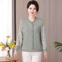 2026年女装新款妈妈装40-60岁中老年女装上衣洋气中年衣服50