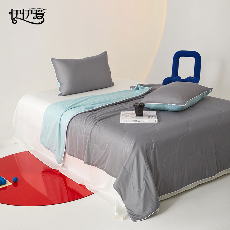 伊伊爱YZDLTDC241333凉感针织西瓜冰激凌大豆夏被气质灰配浅蓝200*230cm/3.1斤(单位:条)