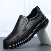 男士真皮休闲皮鞋一脚蹬软底防滑透气男鞋2026新款潮流百搭乐福鞋