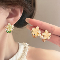 韩系闪钻花朵耳钉2025新款精致耳环高级感女小众独特轻奢耳饰送女朋友老婆情人节七夕生日礼物