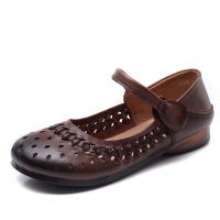 头层牛皮复古镂空凉鞋女2025夏季新款舒适透气洞洞鞋休闲妈妈鞋
