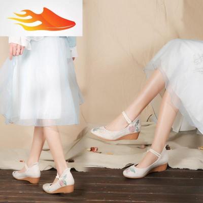 FISHBASKET老北京布鞋新中跟圆头女鞋绣花鞋新款女单鞋软底复古民族风汉服鞋