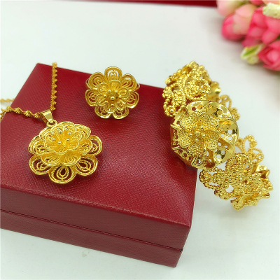 时尚仿真越南沙金项链女 24K镀金花朵吊坠项链假黄金饰品久不掉色送女朋友老婆情人节七夕生日礼物