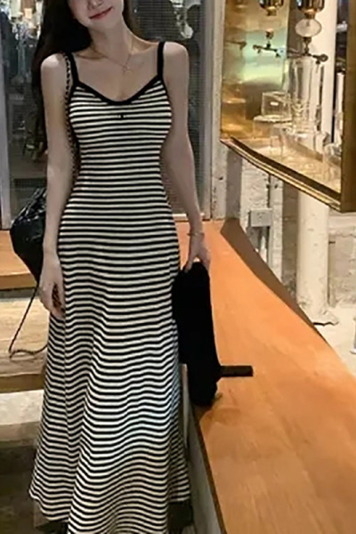 法式包臀长裙子女夏季新款时尚休闲款a字条纹修身显瘦吊带连衣裙