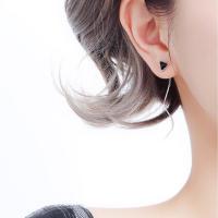 s925纯银黑色三角形耳线女简约气质波浪流苏耳坠高级感显脸瘦耳饰