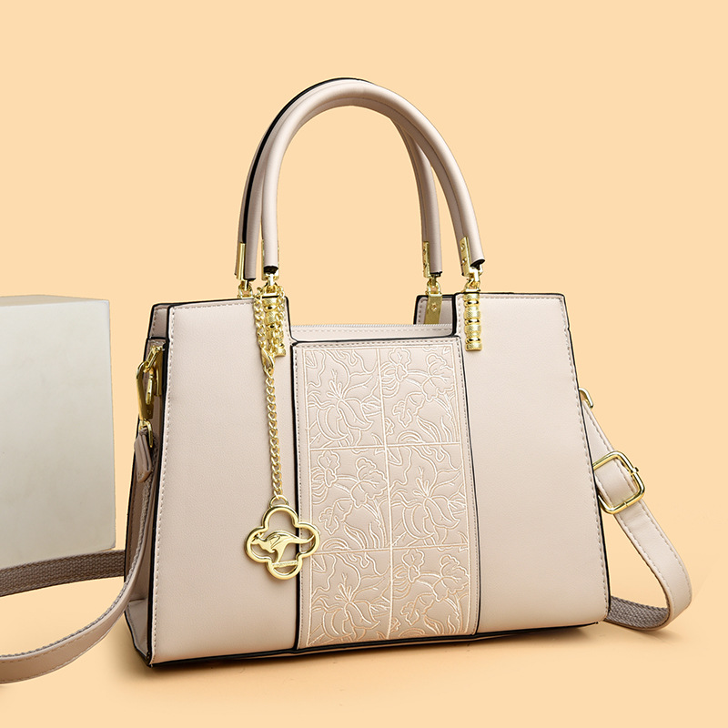 包包女包新款女包压花中年女士手提包大容量斜跨包女