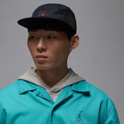 Nike女款透气运动帽轻盈舒适可调节日常时尚配饰