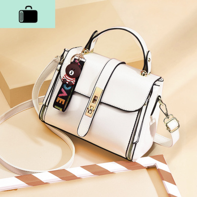 斜挎女包2020年新款潮大容量包锁扣包白色手提包夏季百搭ins小包NEW LAKE女斜挎包