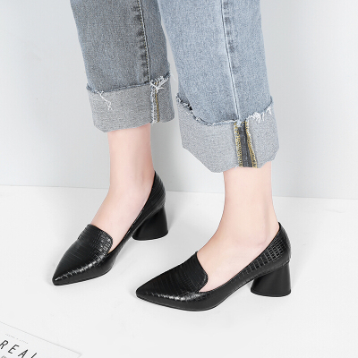 古奇天伦真皮单鞋女尖头高跟鞋粗跟单鞋女2018早春新款压花羊皮中口舒适气质大码小码女单鞋子黑色羊皮热卖标准码