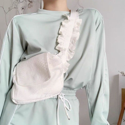 NEWLAKE2020新款夏季女包白色花边小清新胸包腰包荷叶边女包凹造型单肩包腰包男