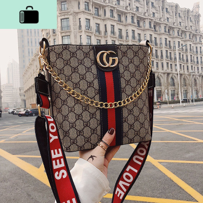 小包包女2020新款韩版时尚百搭单肩斜挎包复古印花水桶包ins超火NEW LAKE女斜挎包
