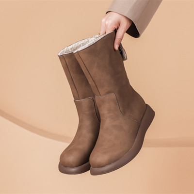 新款中筒靴保暖雪地靴女冬季加绒厚底百搭短靴休闲复古风棉鞋