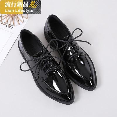 小皮鞋女英伦2019新款春秋季加绒百搭黑色系带布洛克尖头粗跟单鞋知义(ZHIYI)休闲鞋