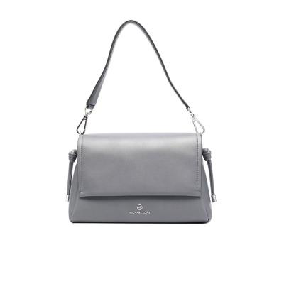 迈克·科尔斯(MICHAEL KORS)小牛皮徽标斜挎包女款时尚百搭配饰休