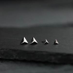 新款银饰潮耳钉女纯银个性简约耳环百搭防过敏925精致耳饰养耳洞送女朋友老婆情人节七夕生日礼物