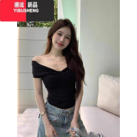 YIBUSHENG纯欲黑色一字肩V领黑色短袖t恤女季设计感小众别致辣妹短款上衣