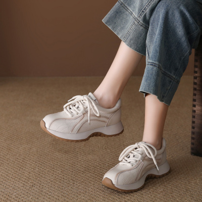 头层牛皮单鞋女2026春季新款透气圆头百搭舒适松糕跟休闲运动鞋