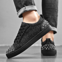 潮流新款印花涂鸦铆钉街头时尚红底板鞋男美发师精神小伙休闲潮鞋