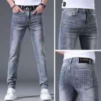 高端浅蓝色牛仔裤男士夏季薄款欧版刺绣潮流修身小脚休闲长裤子男