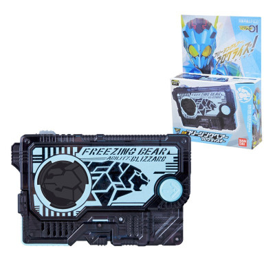 万代假面骑士ZEROONE系列DX联动变身腰带驱动器钥匙卡带升程钥DX冰冻极熊升程钥