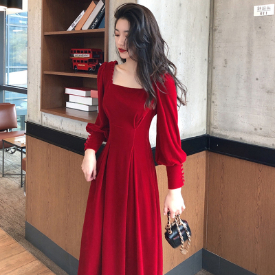 语娄红色金丝绒连衣裙女秋冬过膝显瘦收腰赫本风法式复古订婚礼服长裙