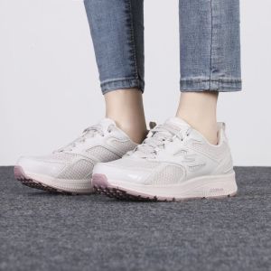 Skechers斯凯奇女鞋新款网面透气运动鞋减震跑步鞋128075-NAT ZP