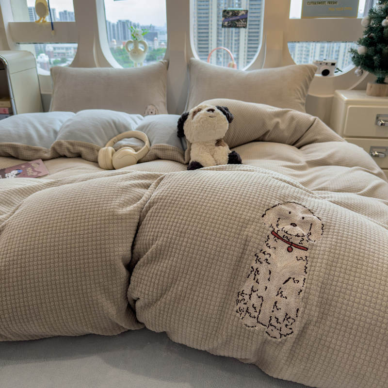 卡通小狗秋冬牛奶绒毛绒床上四件套加厚双面珊瑚绒被套保暖三件套