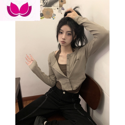 七斓美式复古长袖T恤女早春新款独特别致辣妹高腰修身短款上衣套