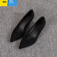 聚范黑色高跟鞋女尖头细跟2024年新款猫跟单鞋百搭职业正装绒面工作鞋