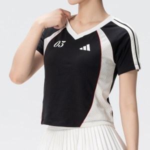 阿迪达斯(adidas)女装新款运动服舒适透气时尚圆领休闲短袖T恤KZ2333 ZP