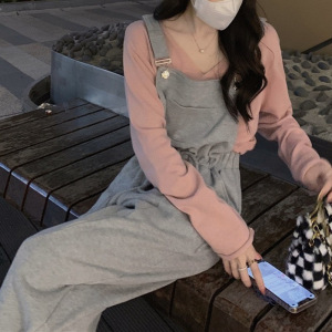 小个子穿搭背带裤+长袖T恤打底衫两件套户外休闲套装女装
