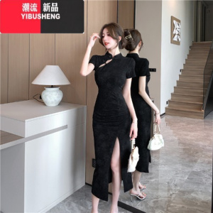 YIBUSHENG新中式国风连衣裙年轻款改良旗袍裙子褶皱收腰开叉长裙女季新款