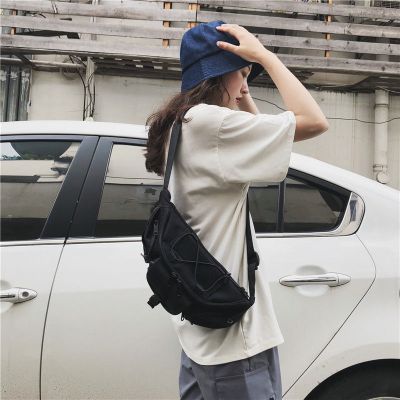 挎包2020工装网红胸包潮韩版女多功能学生单肩斜跨包大容量包士男