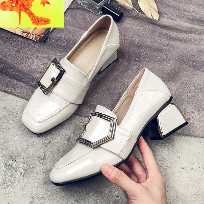 粗跟单鞋女高跟2020新款方头乐福鞋英伦风百搭中跟女鞋春秋小皮鞋简畅休闲鞋