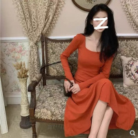 法式方领复古修身长袖连衣裙初秋装新款内搭显瘦打底中长款裙子潮